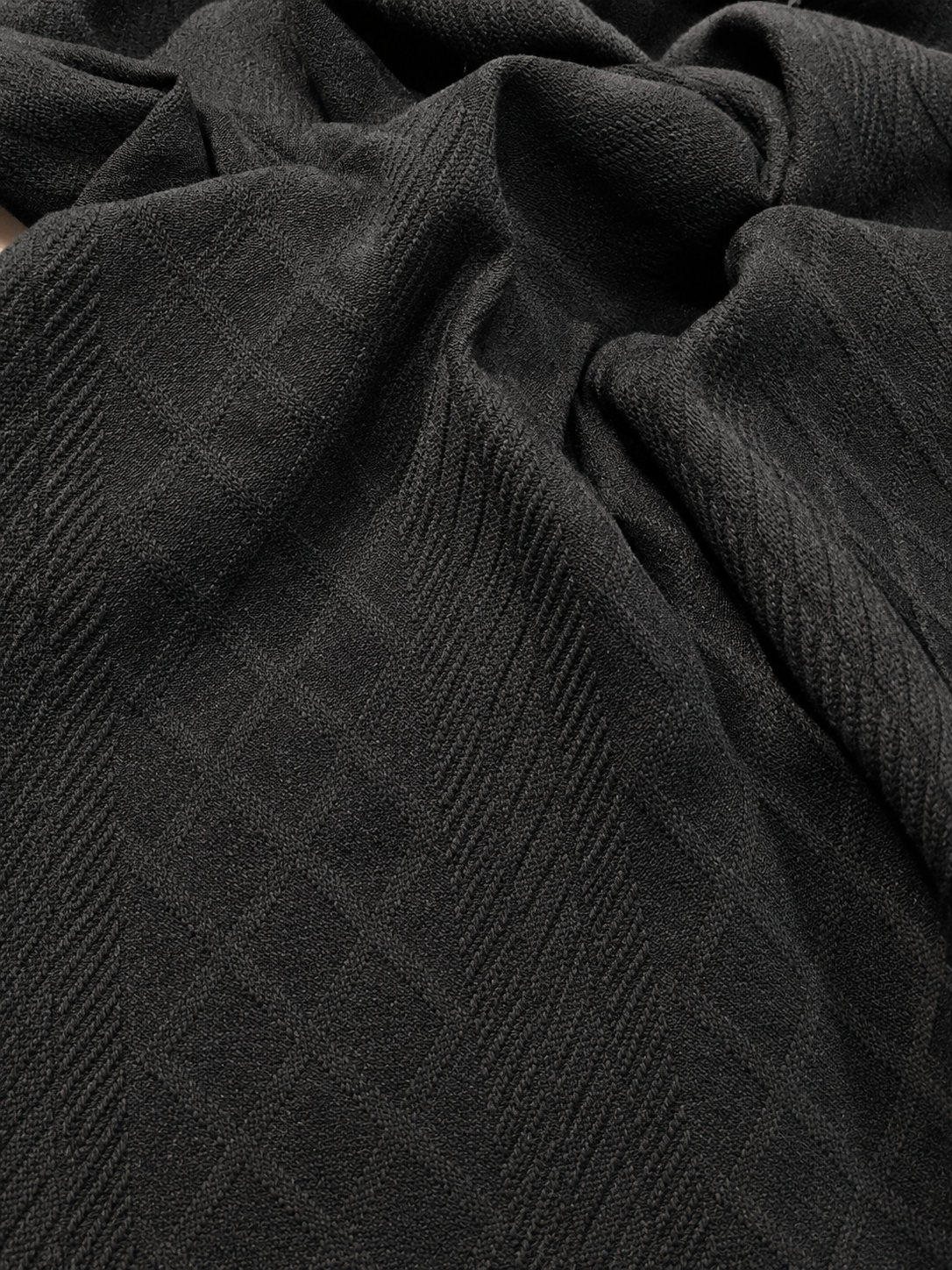 JAQUARD V NECK TEXTURE POLO